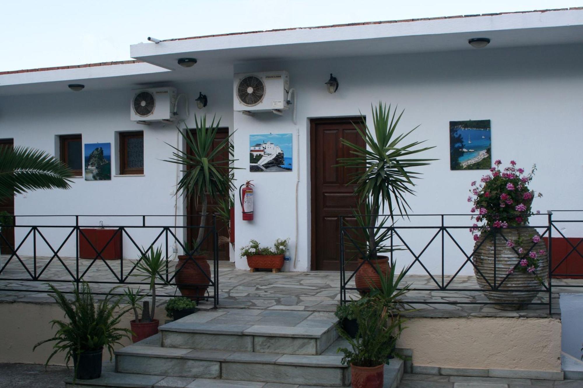 Albatros Hotel Skopelos Buitenkant foto